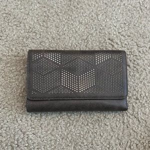 Fuchsia brand wallet